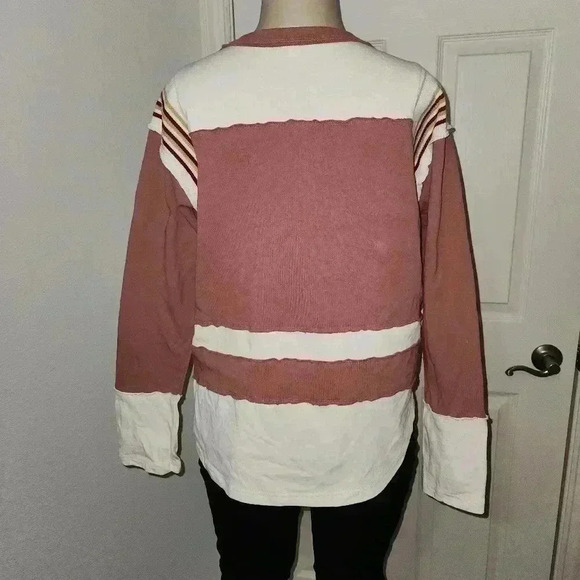 Easel Los Angeles Colorblock Long Sleeve Top Size Large - Picture 2 of 5